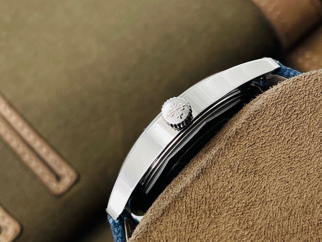 PATEK CALATRAVA 40MM STAINLESS STEEL BLUE DIAL REF6007A-001