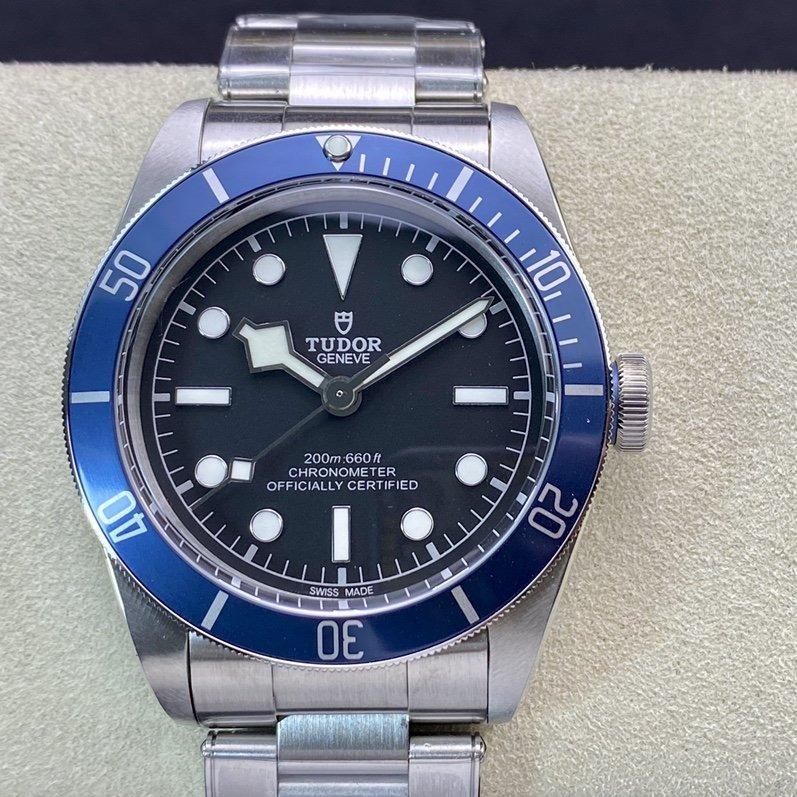 HERITAGE BLACK BAY 41MM BLUE BEZEL