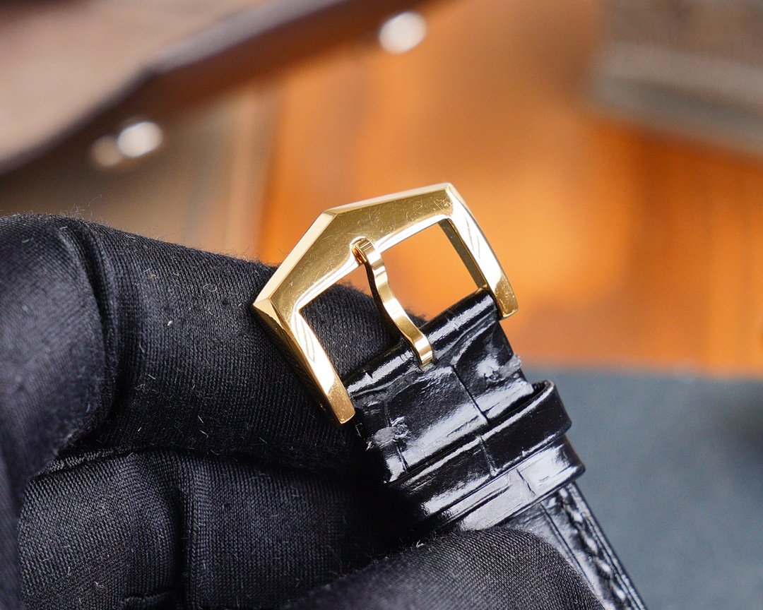 PATEK CALATRAVA 40 GOLD CASE BLACK DIAL