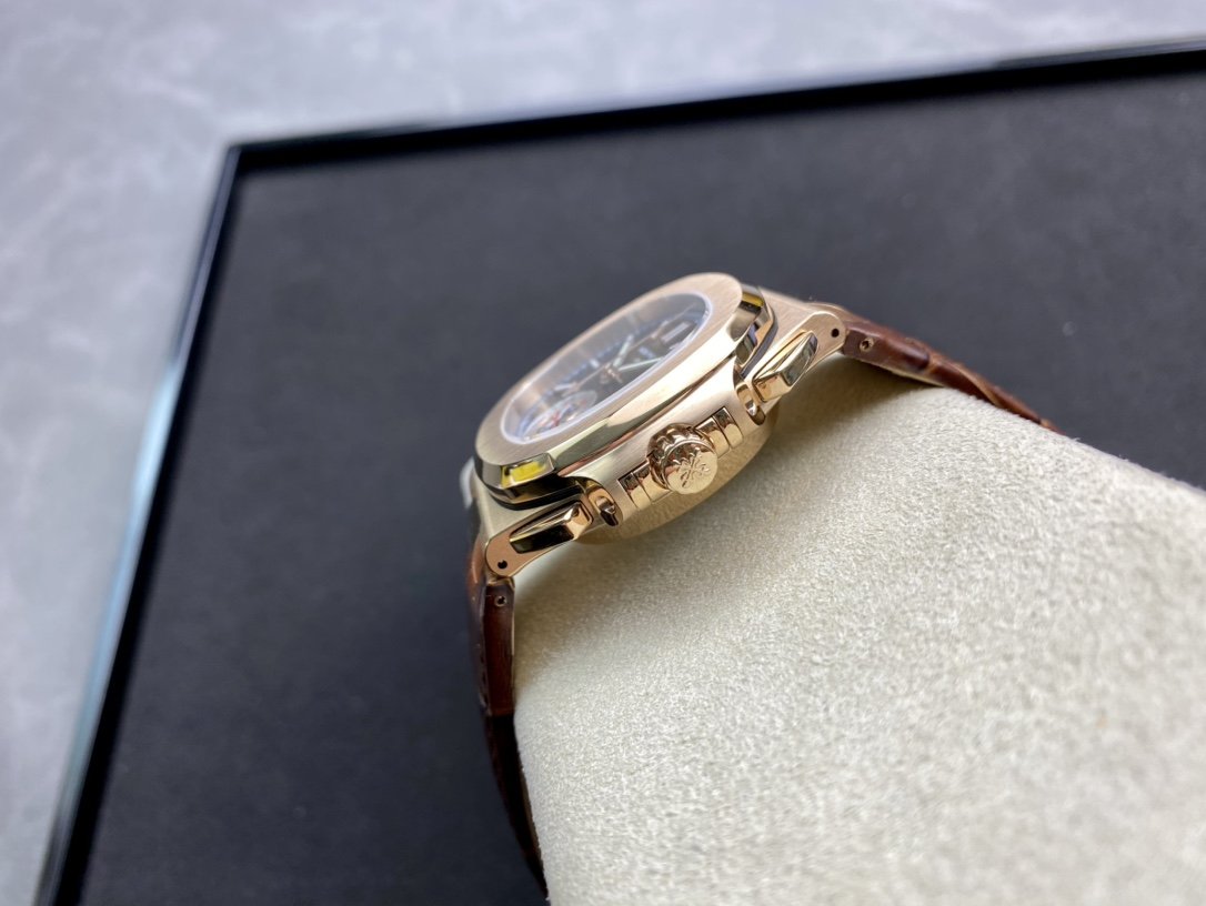 PATEK NAUTILUS 5980R-001 ROSE GOLD CHRONOGRAPH LEATHER