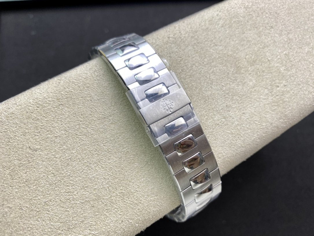 PATEK NAUTILUS 5980/1A-019 CHRONOGRAPH WHITE DIAL