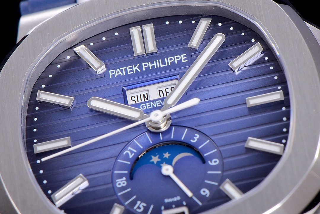 PATEK NAUTILUS MOONPHASE ANNUAL CALENDAR BLUE DIAL RUBBER