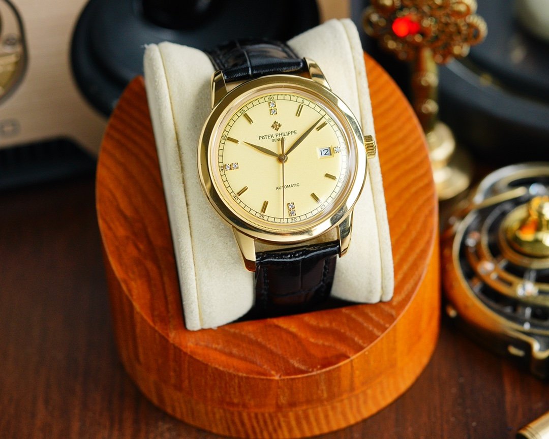 PATEK CALATRAVA 40MM GOLD CASE DIAMOND NUMERALS