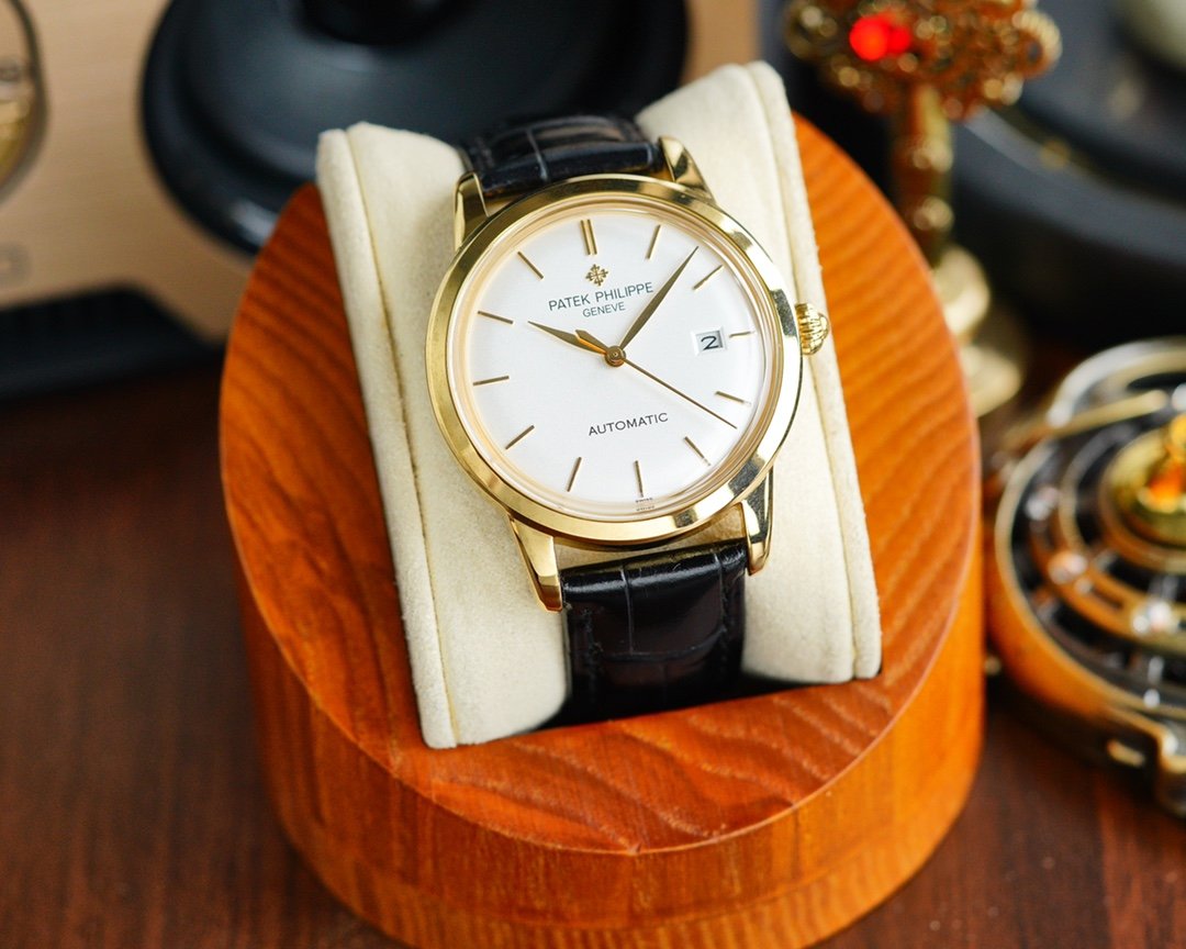 PATEK CALATRAVA 5227J GOLD CASE