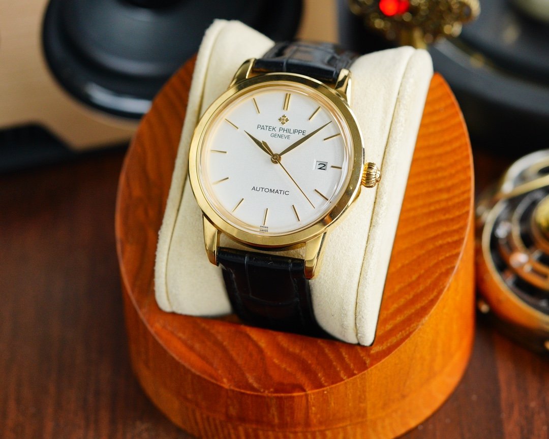 PATEK CALATRAVA 5227J GOLD CASE