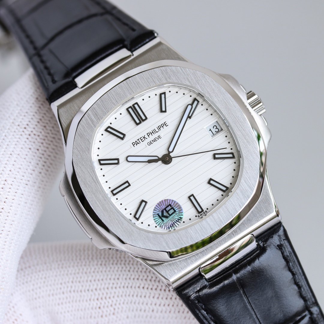PATEK NAUTILUS 5711 STEEL CASE WHITE DIAL LEATHER