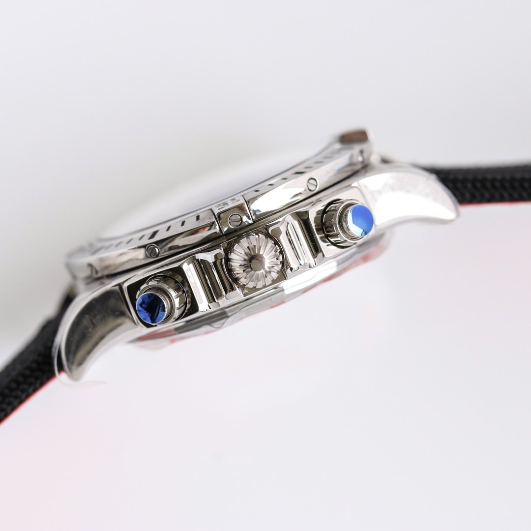 CHRONOMAT 44 AIRBORNE PANDA DIAL TEXTILE