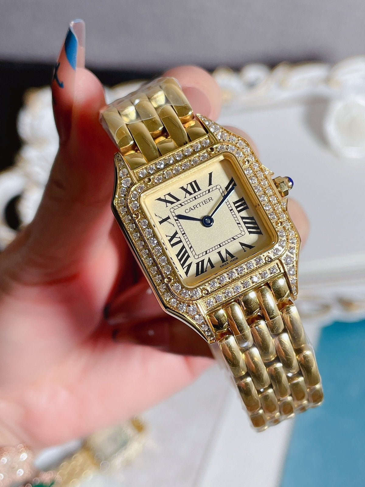 Cartier Panthère de Cartier 27 x 37 mm Yellow Gold Diamond Bezel Watch