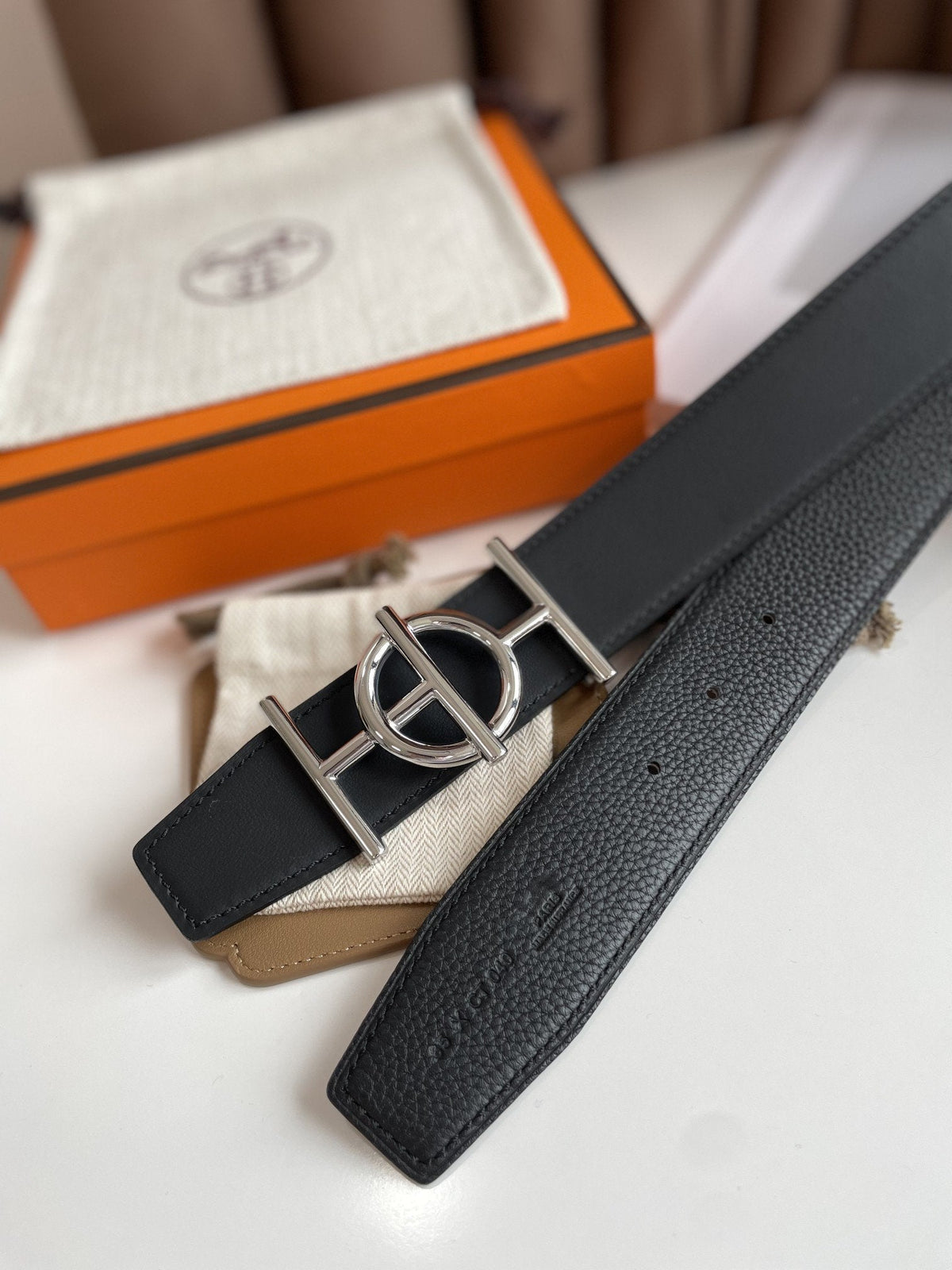 H ULYSSE BELT 38MM SILVER BUCKLE BLACK LEATHER