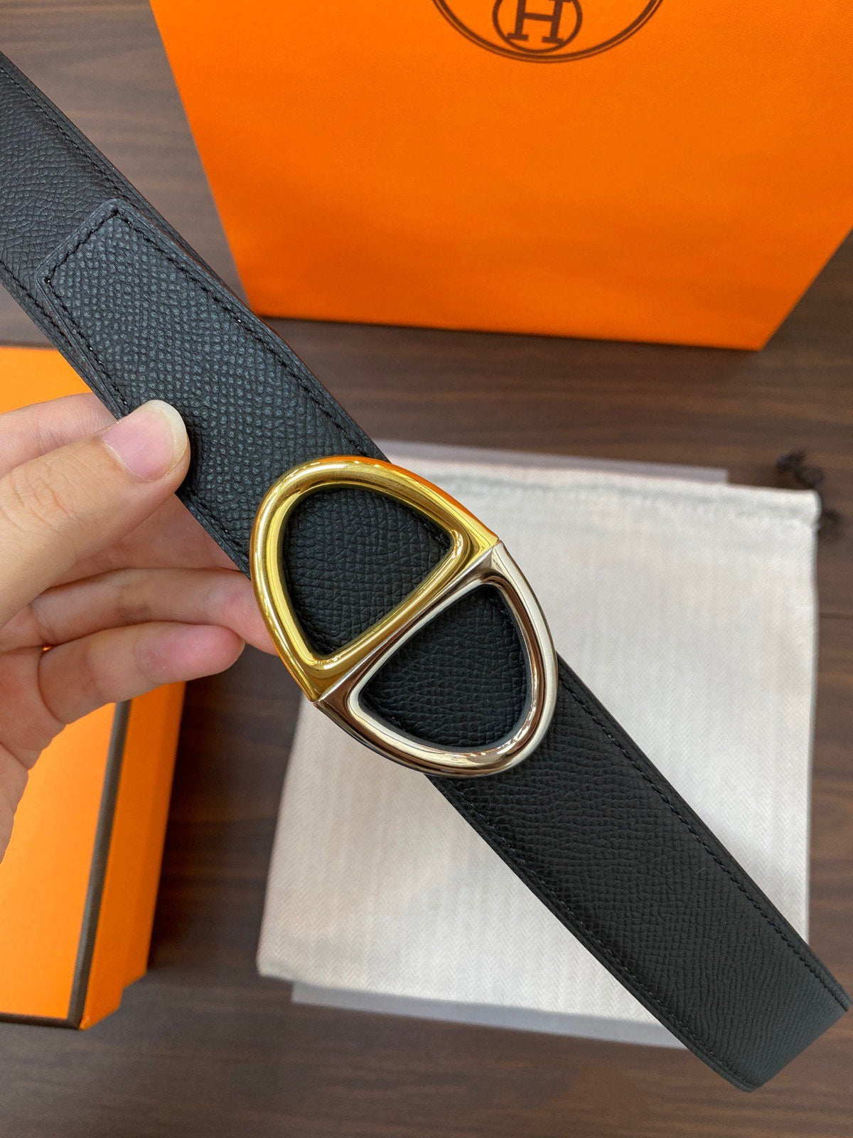 H TWIN REVERSIBLE BELT 32MM GOLD SILVER BUCKLE WHITE BLACK LEATHER