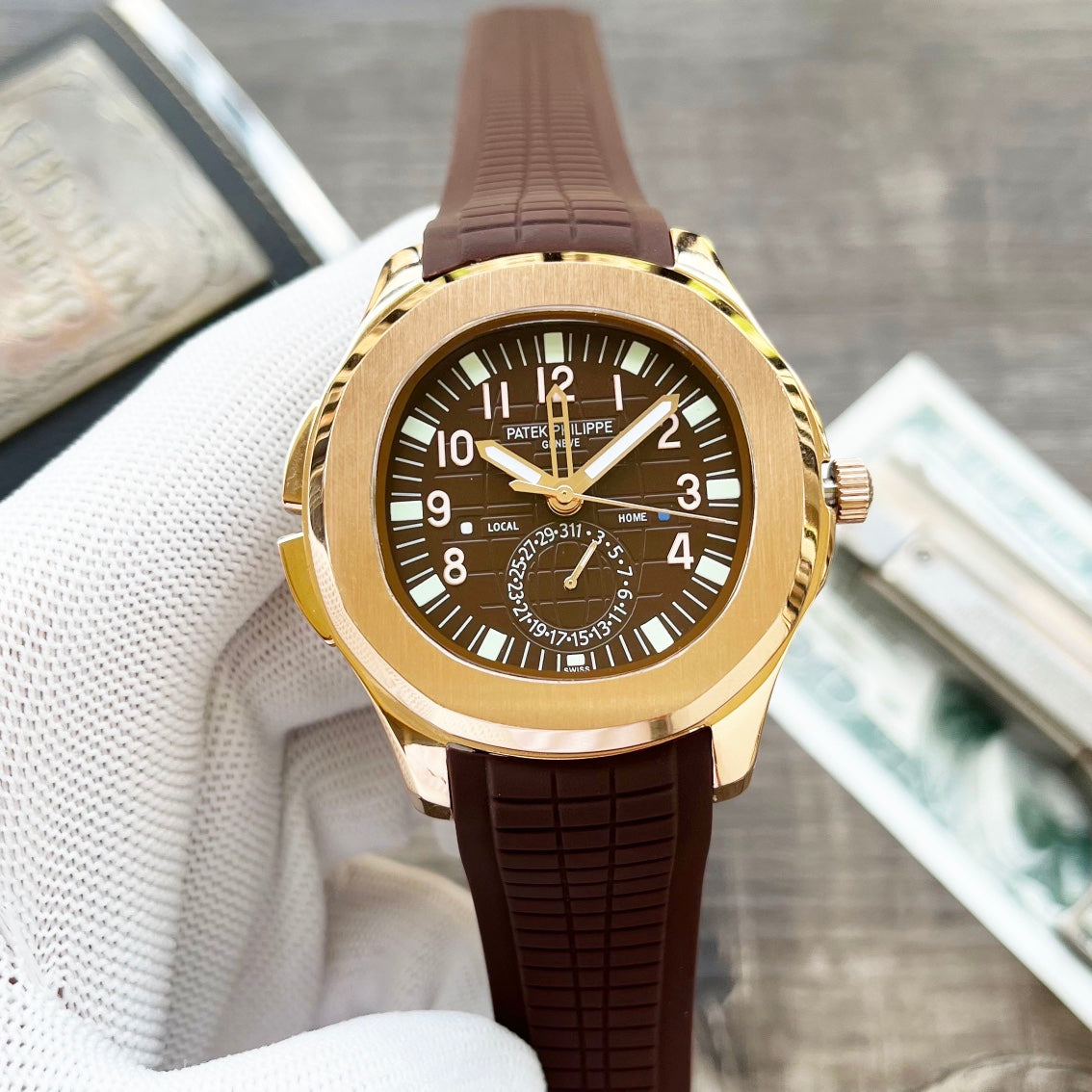NAUTILUS TRAVELTIME GOLD CASE 42MM