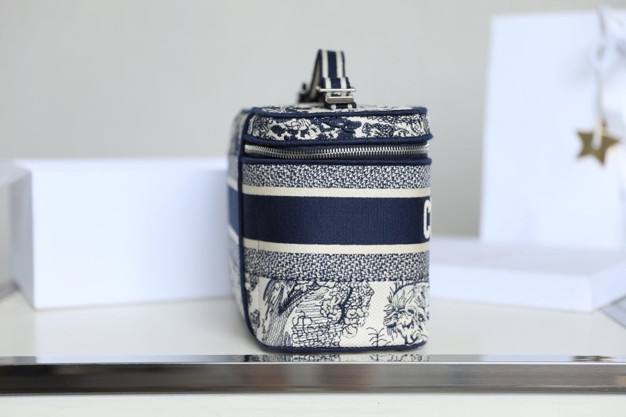 Dior 2025 Diortravel Vanity Bag 24cm Blue mix White Canvas