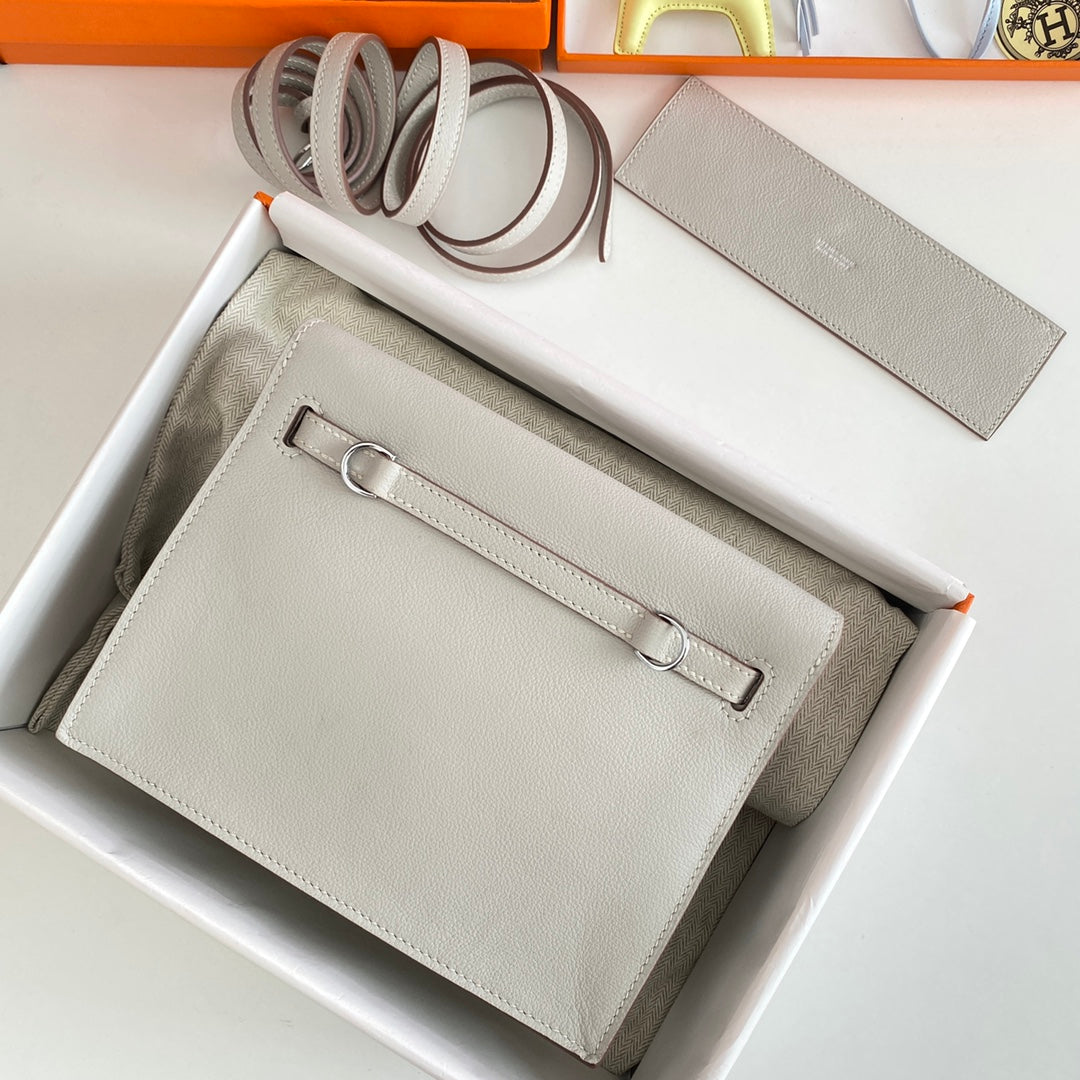 Kelly Danse II 22cm Light Grey Evercolor Leather Shw
