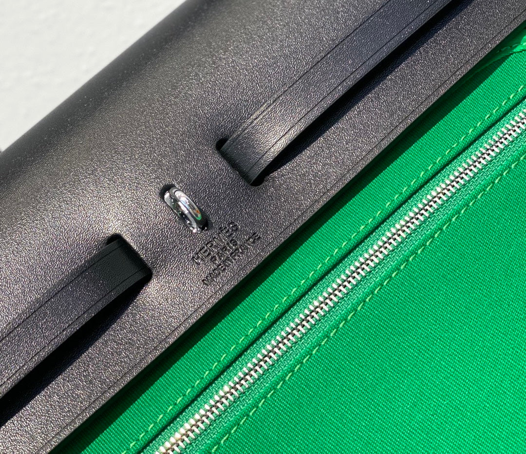 Herbag 31 Toile Green Canvas Black Cowhide Leather