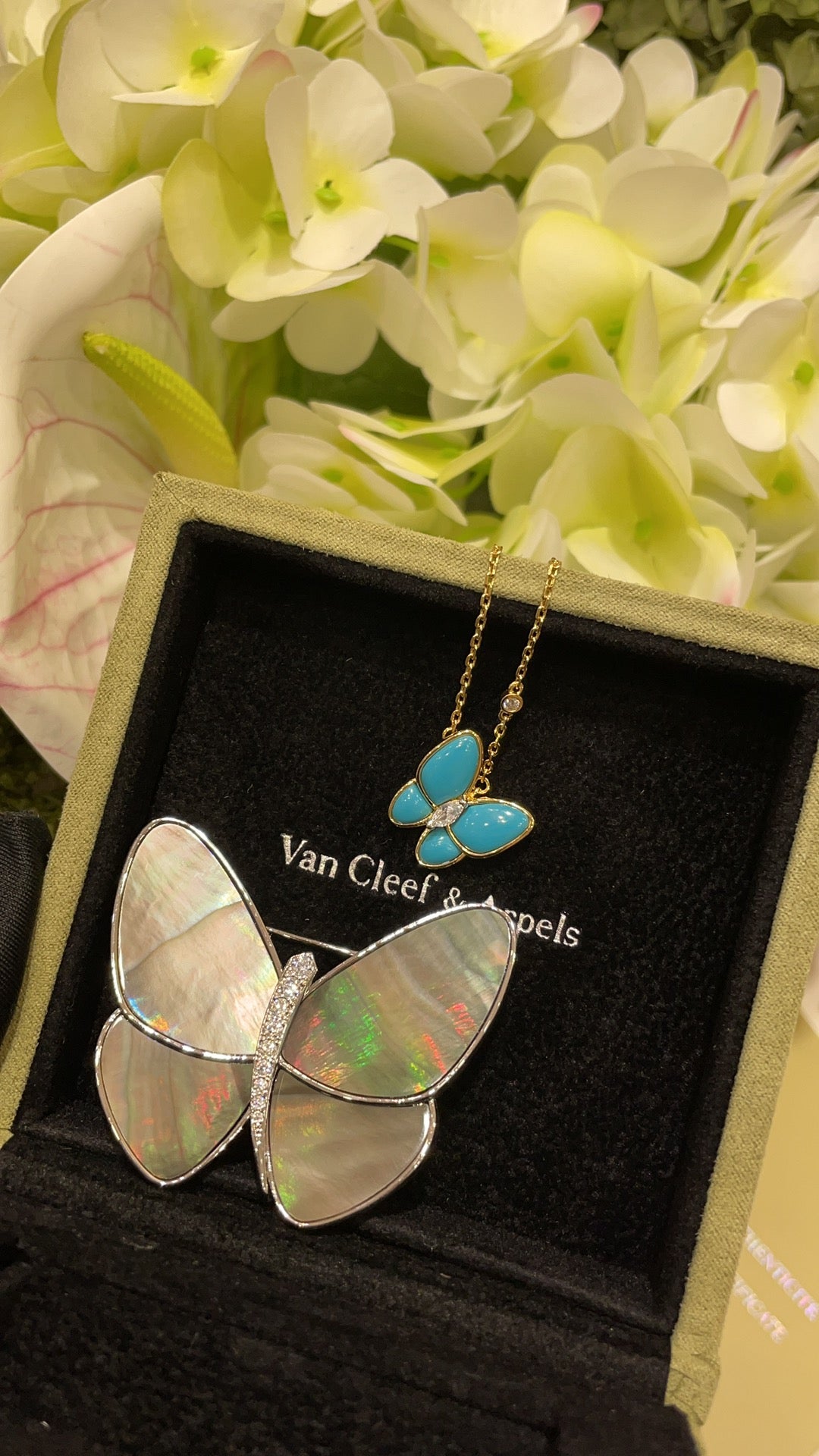 VCA Butterfly Turquoise Necklace Gold 1 Diamond