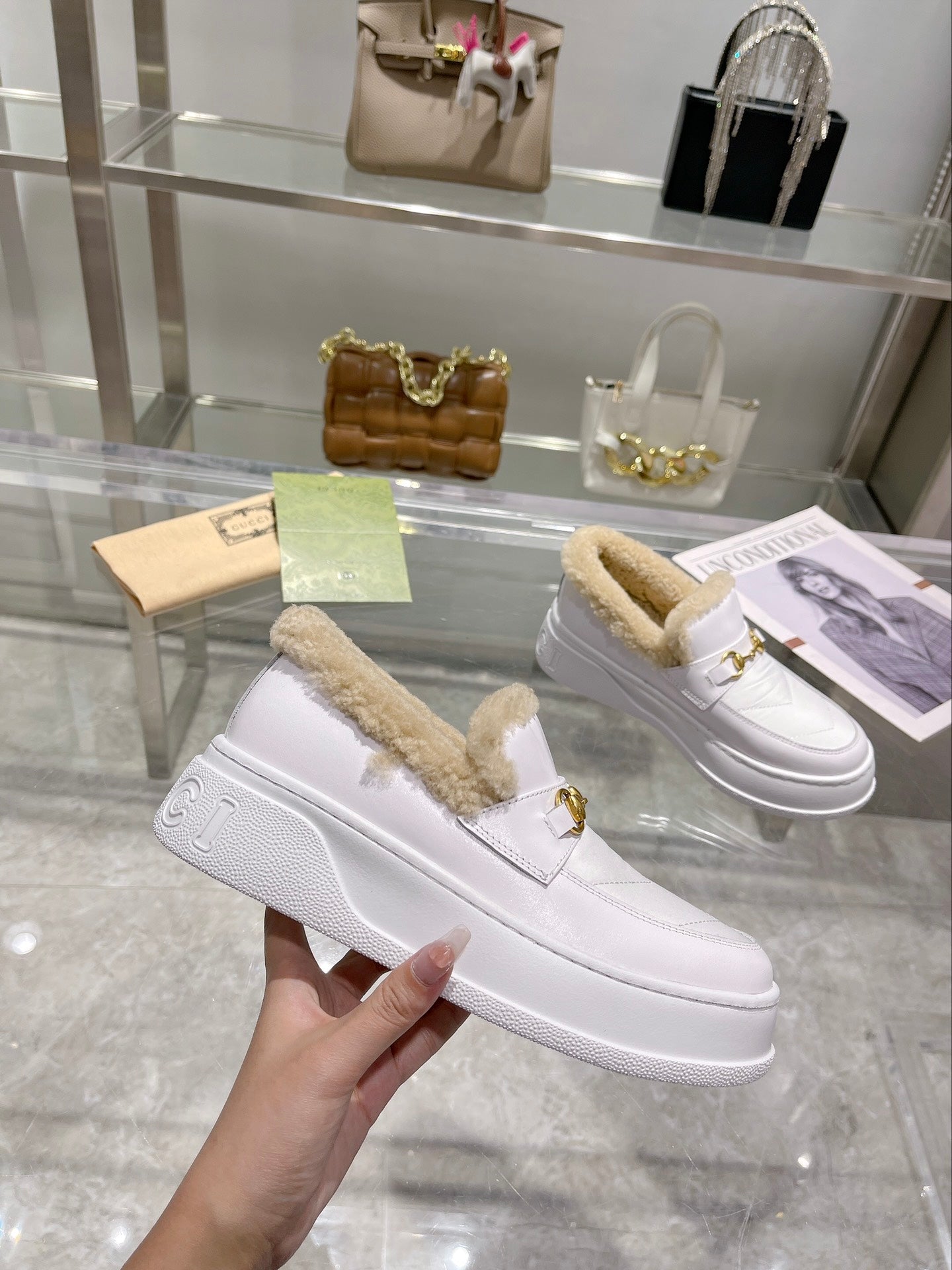 GG Snow Boots White Calfskin Wool 576243