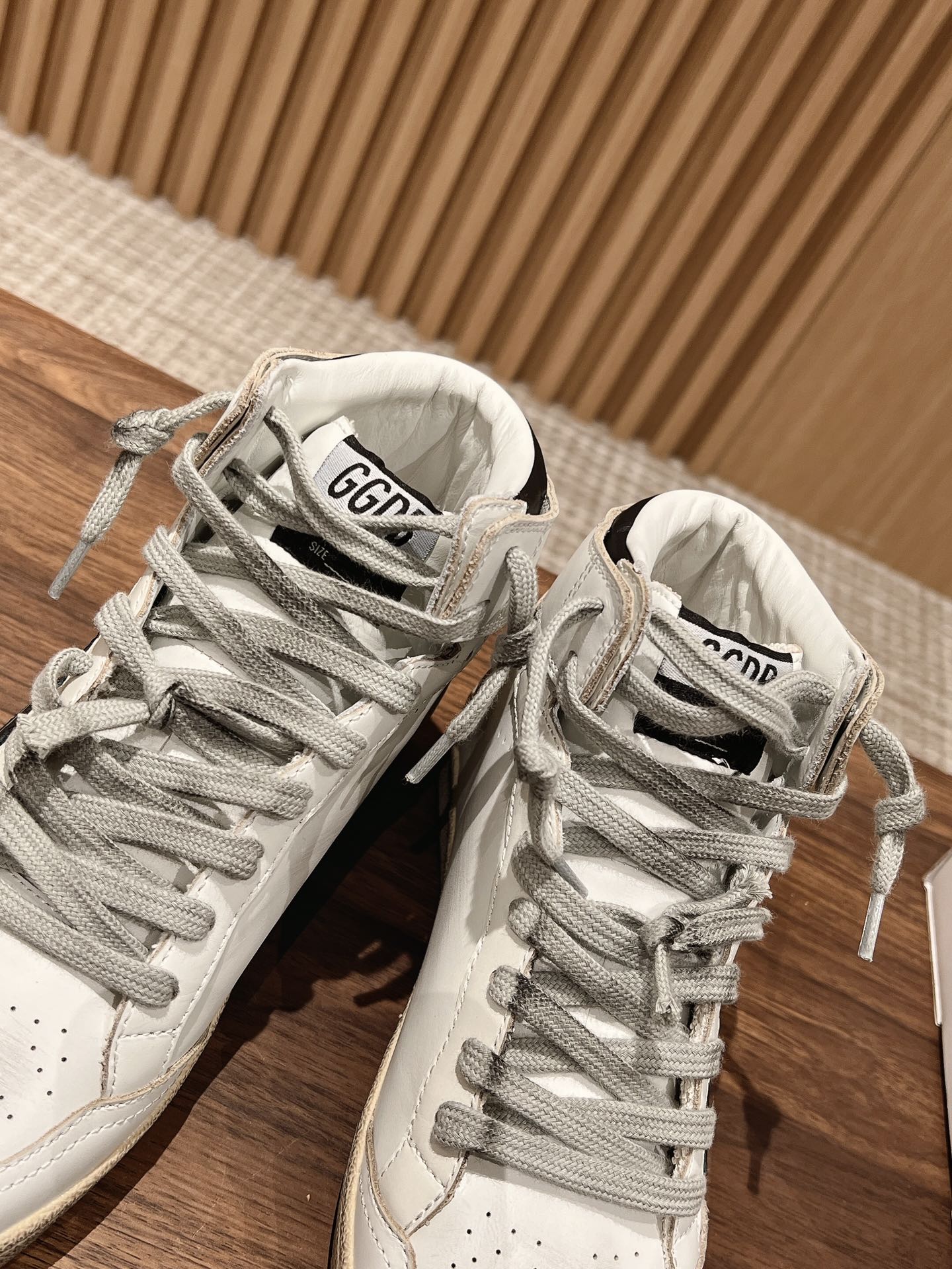 Golden Goose 2025 High-Top Sneaker White Black Cowhide 170577