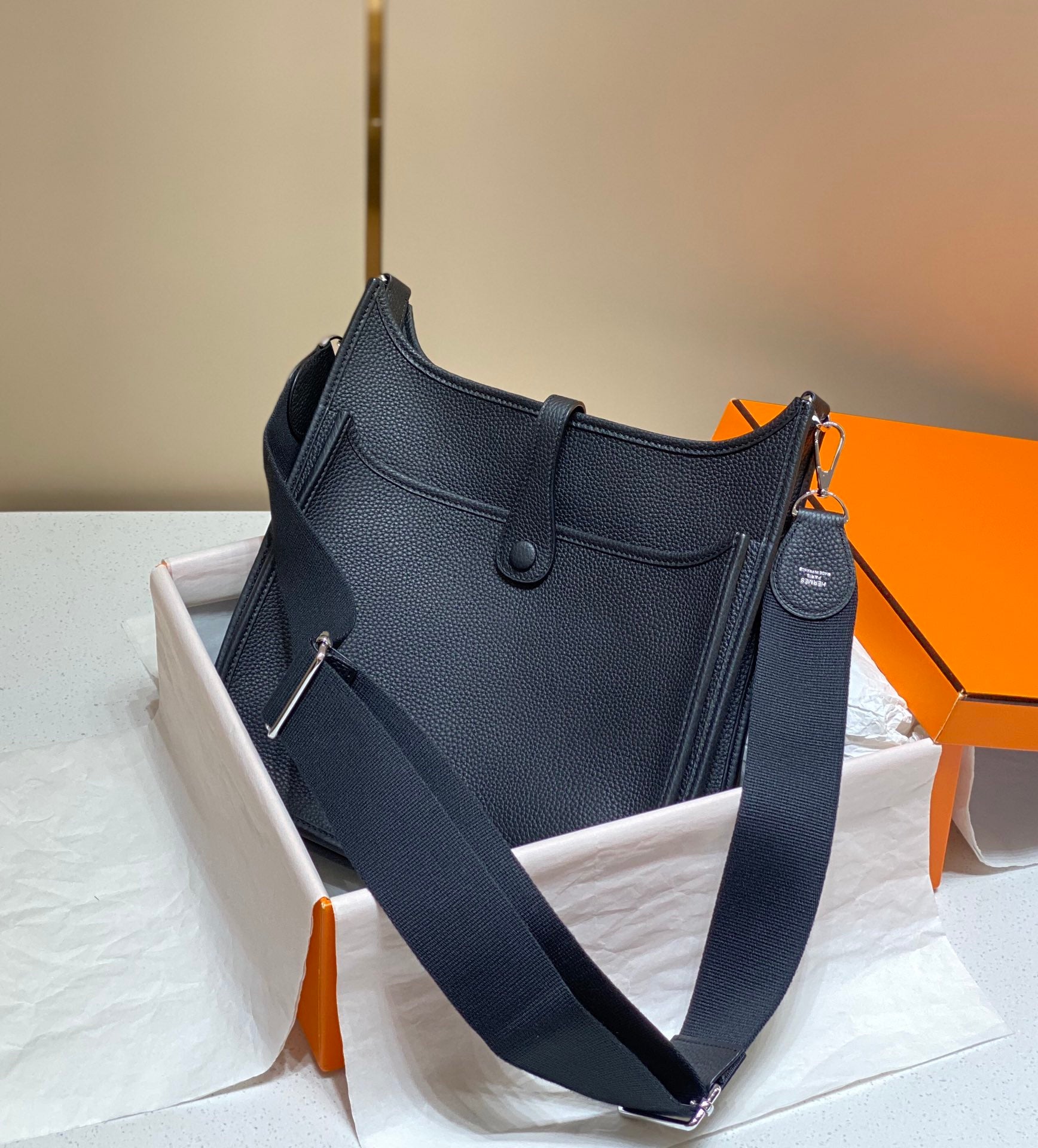 Evelyne 29cm Black Togo Shw