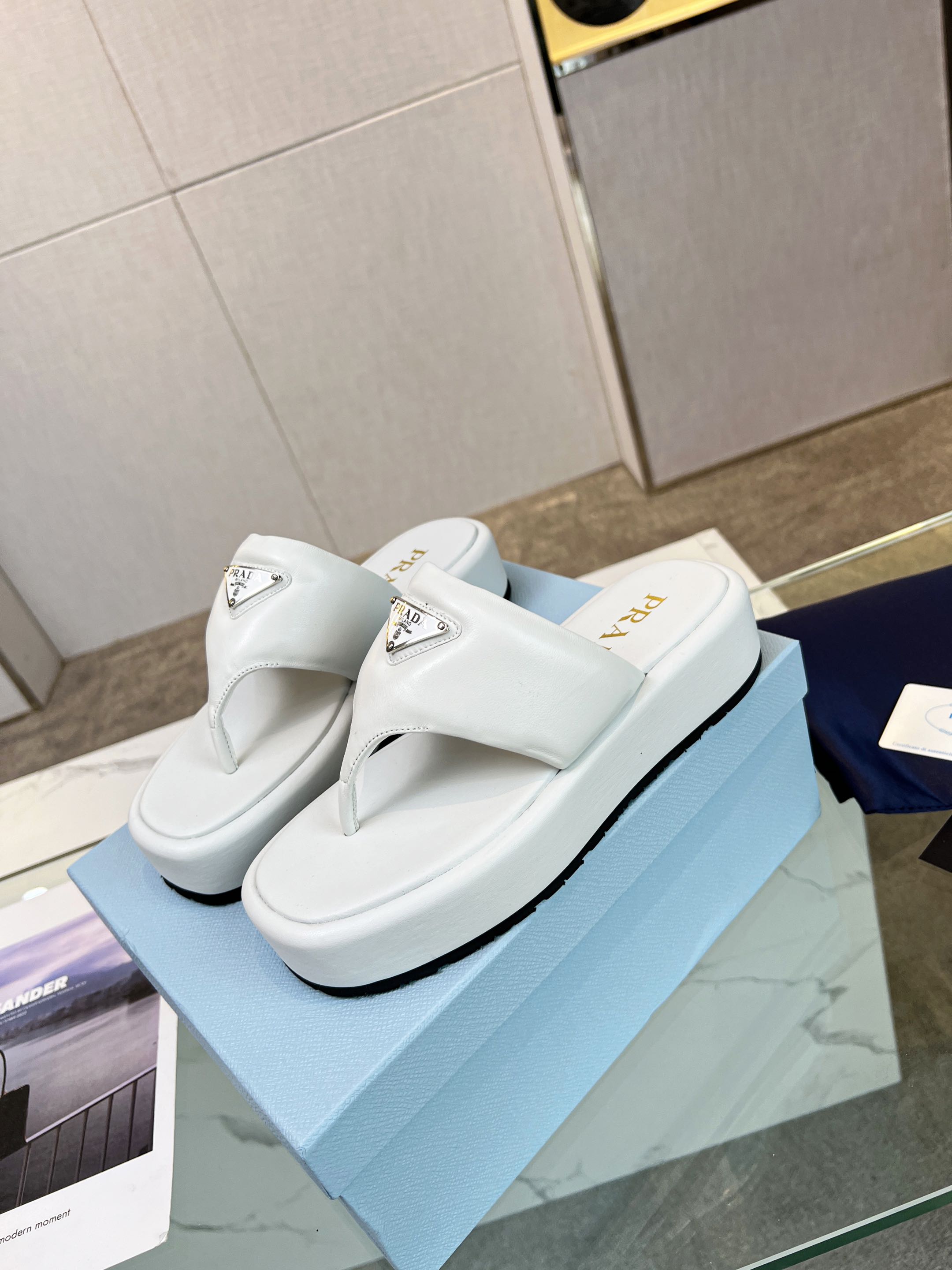 PRA SOFT PADDED NAPPA THONG WEDGE SANDALS WHITE LAMBSKIN