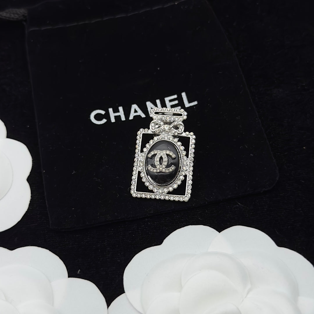 CC Brooch Silver 173428