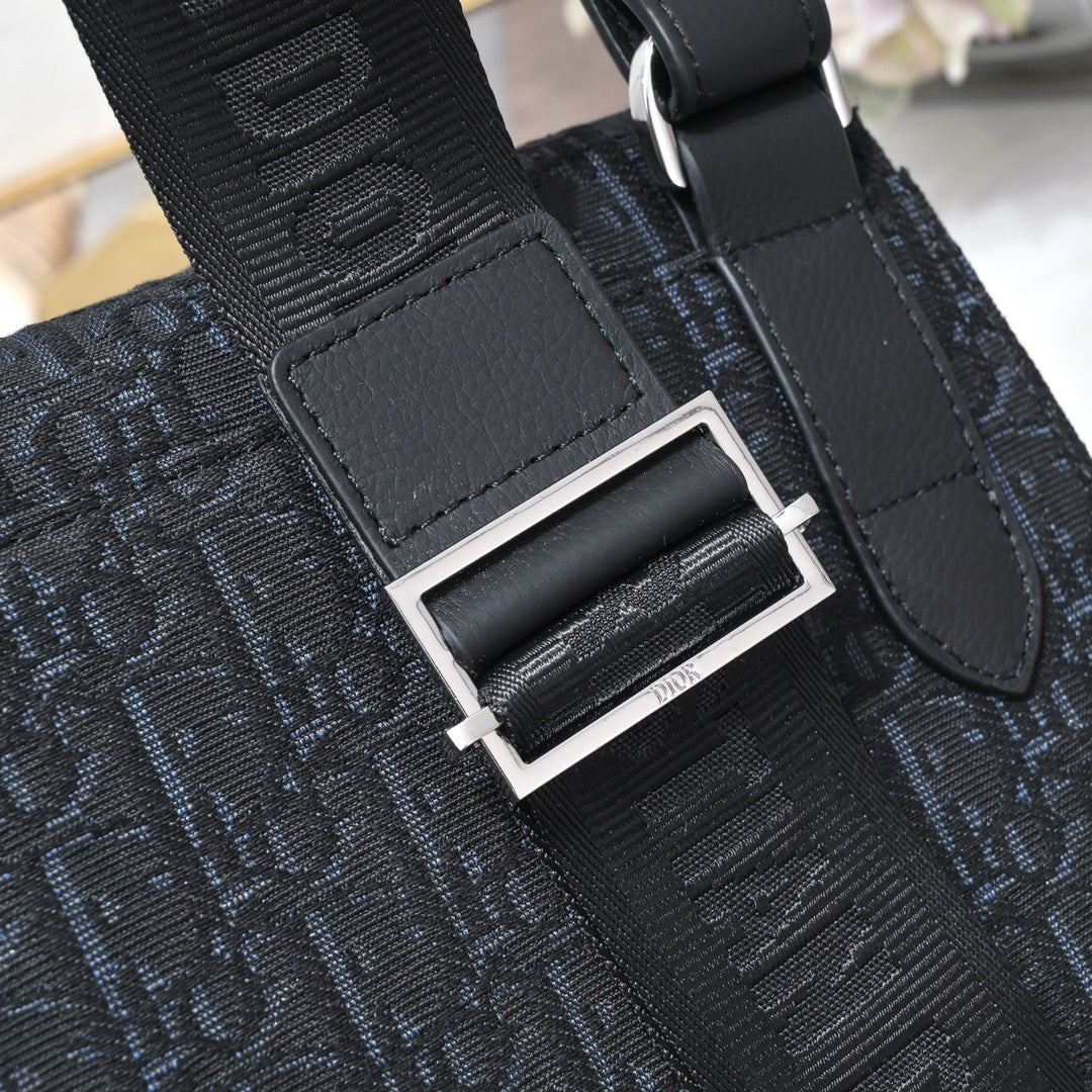 Dior 2026 Saddle Pouch 23.5cm Calfskin Fabric