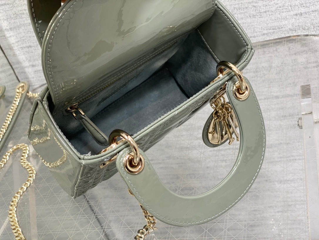 mini lady 17 rock gray patent calfskin