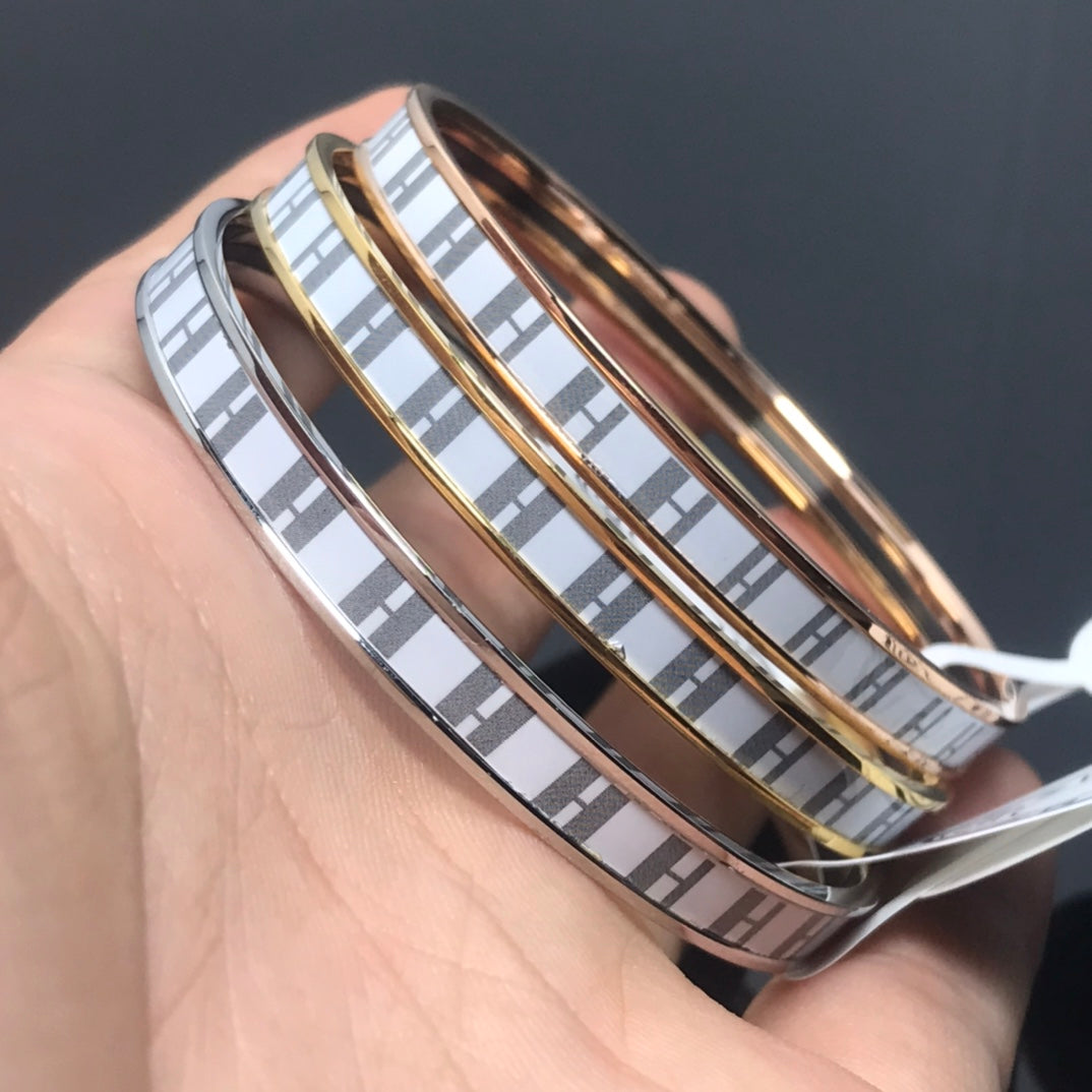 H Enamel Bangle White Gray Bracelet