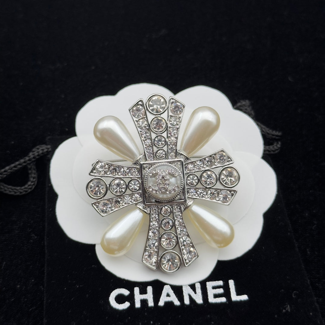 CC Brooch Silver 179953