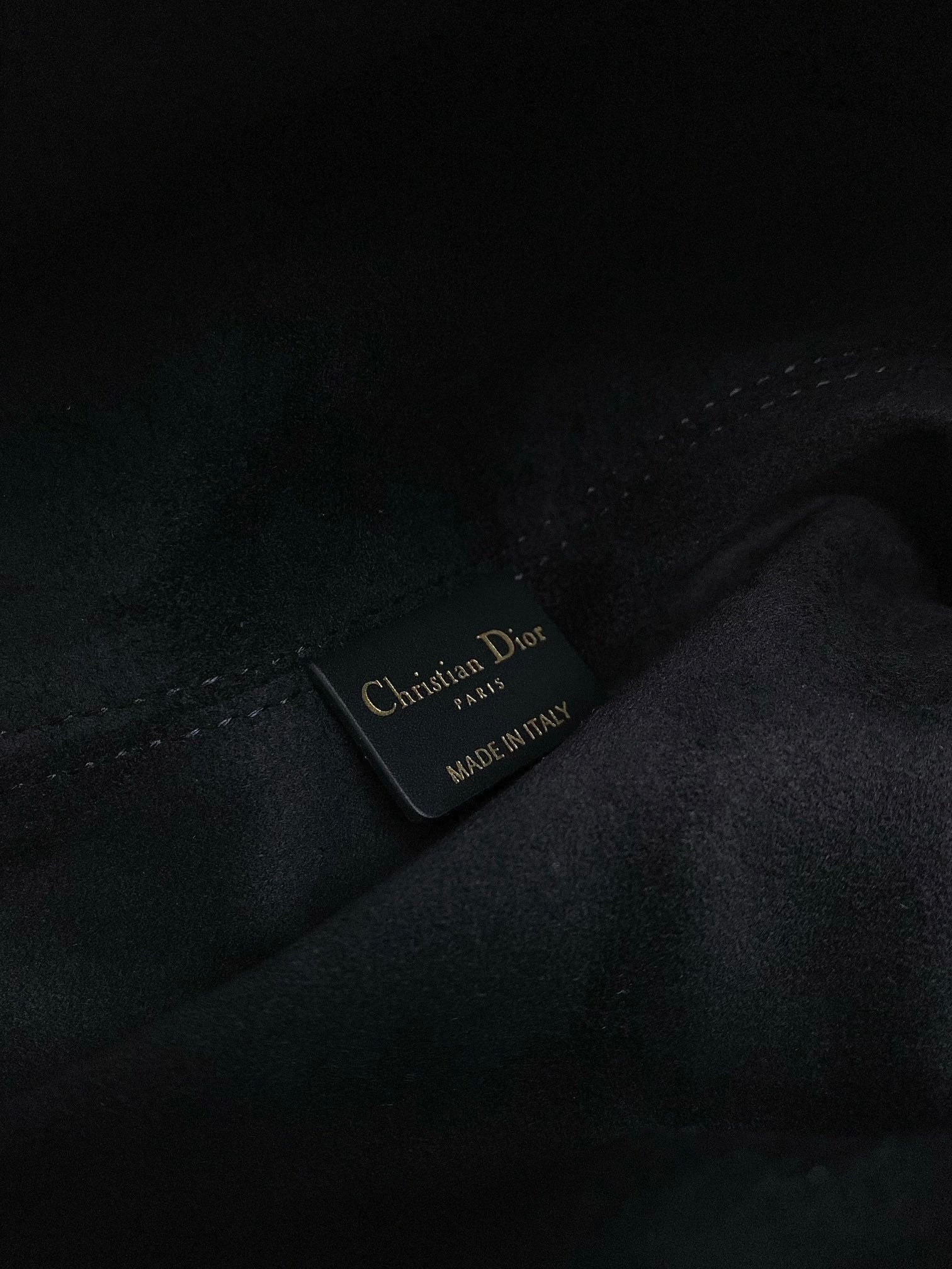 cd large toujours 37 black calfskin