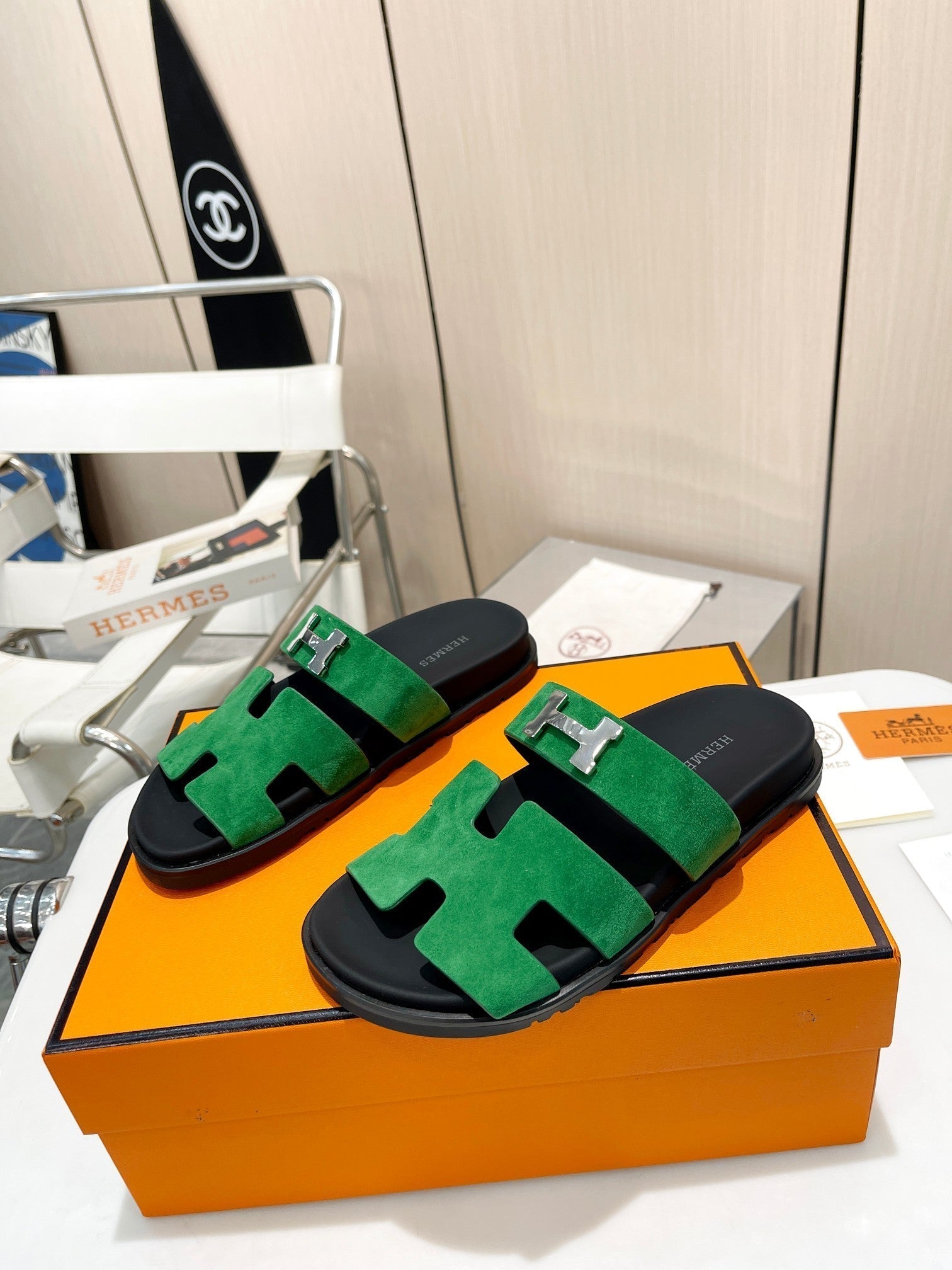 HM CHYPRE SANDAL DARK GREEN WITH H-BUCKLE SUEDE