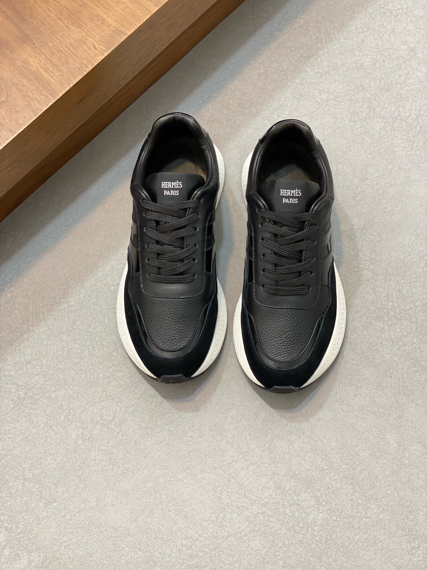 HM HOGAN SNEAKER BLACK CALFSKIN AND SUEDE