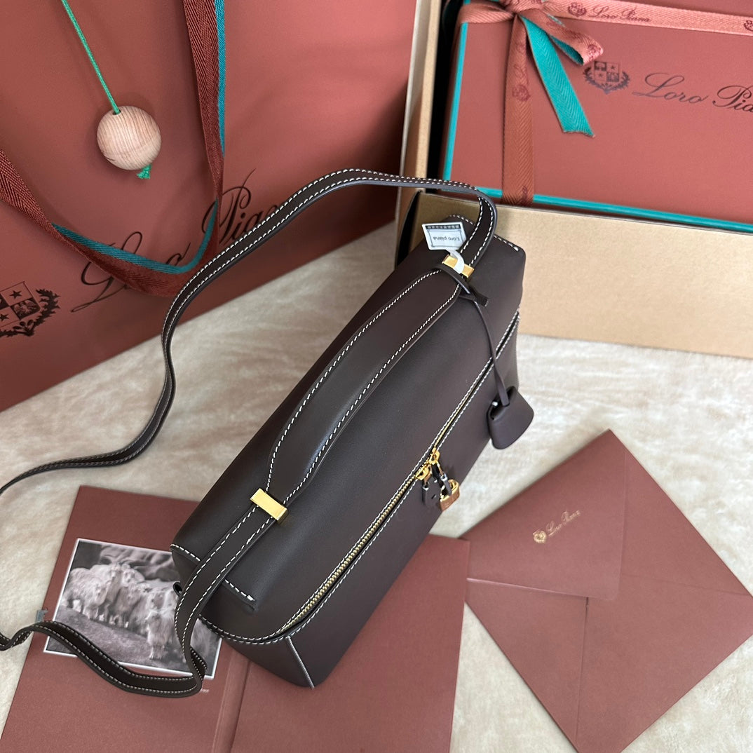 EXTRA BAG L27 IN CHOCOLATE BROWN SMOOTH CALFSKIN WITH GOLD HARDWARE