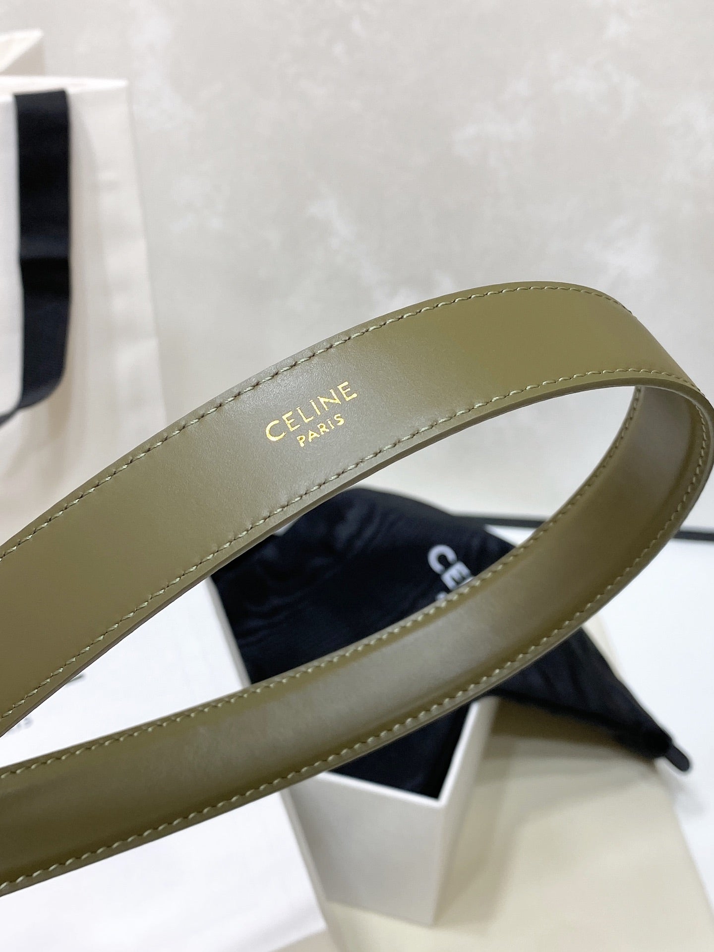 CEL 25mm Medium Triomphe Belt in Taurillon Dark Green Leather 175194