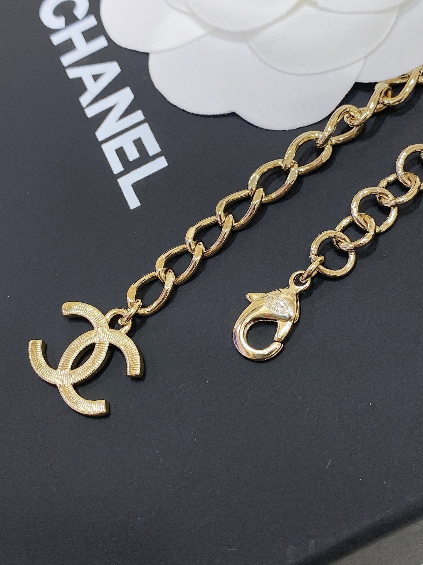 Chanel 2026 CC Medallion Chain Belt Gold