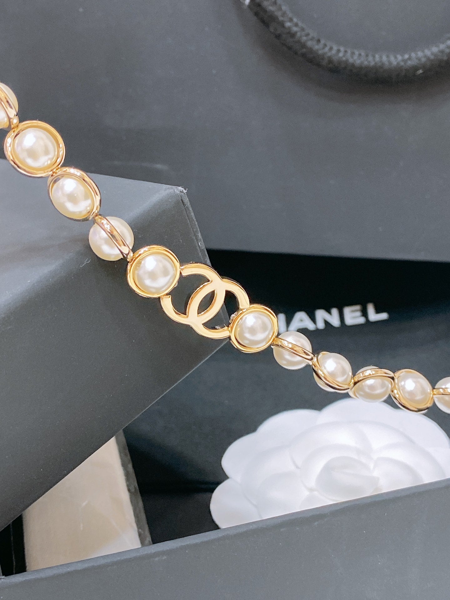 Chanel 2026 Pearl Accent Chain Belt Gold