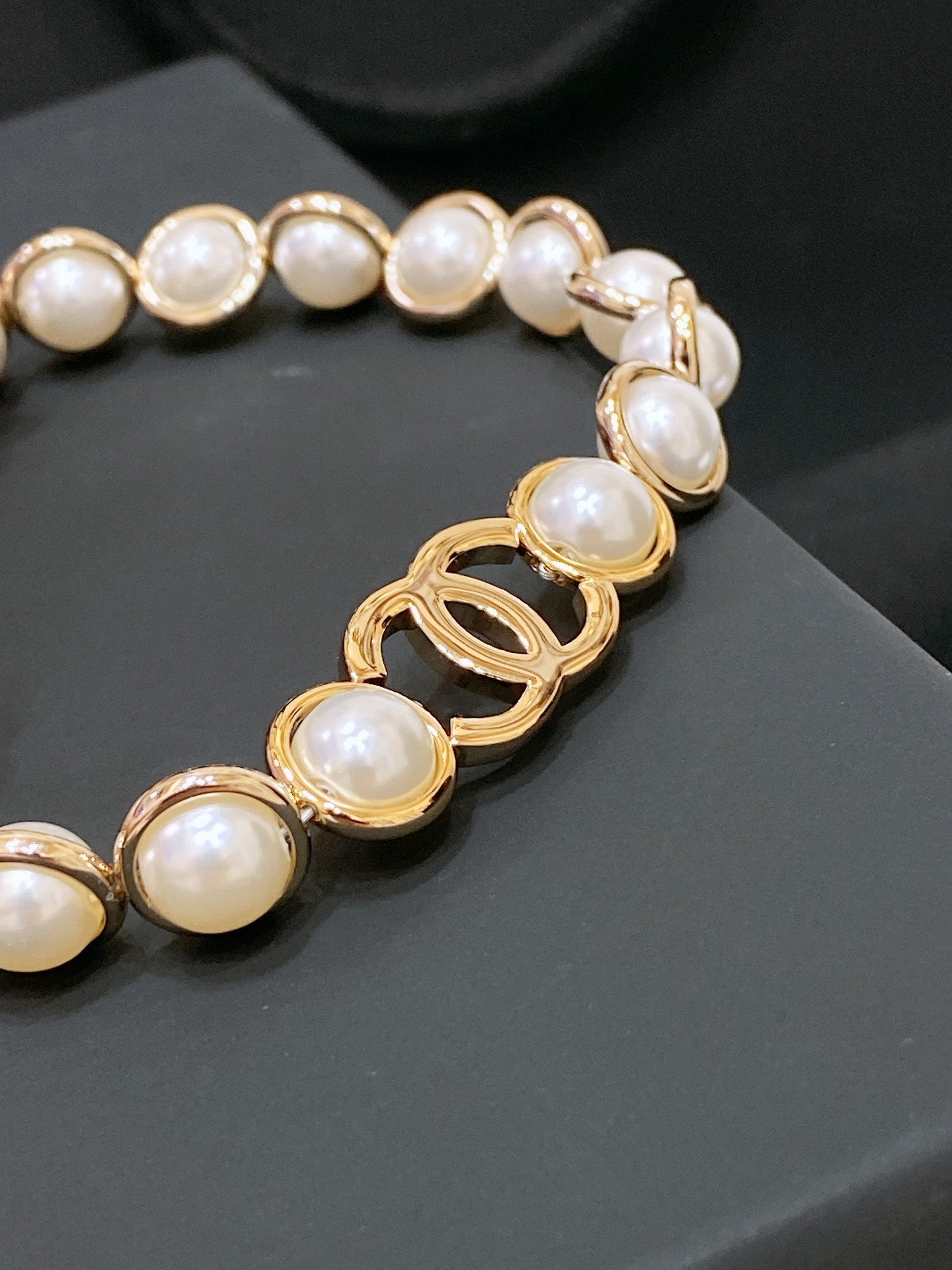 Chanel 2026 Pearl Accent Chain Belt Gold