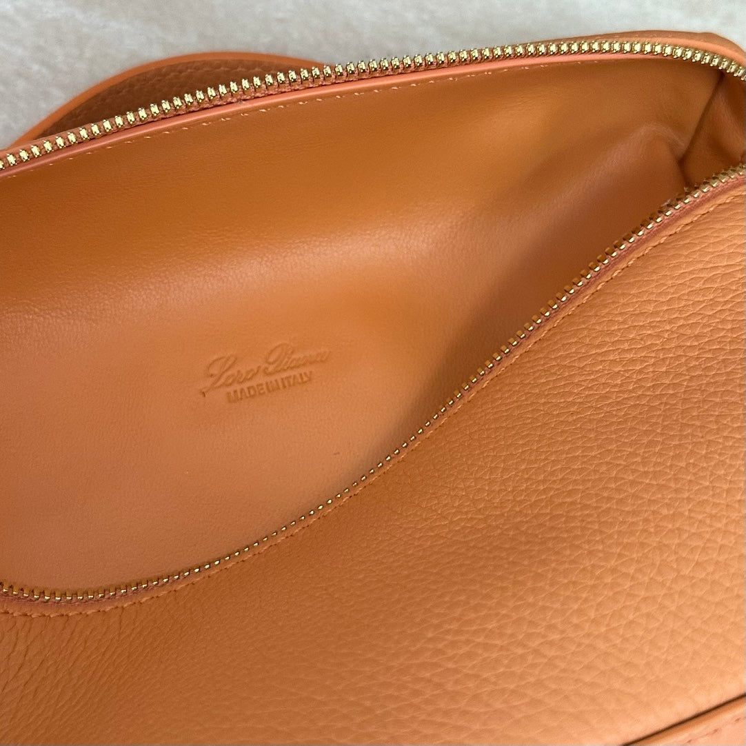 EXTRA POCKET L19 IN MANGO ORANGE GRAINED CALFSKIN WITH GOLD HARDWARE