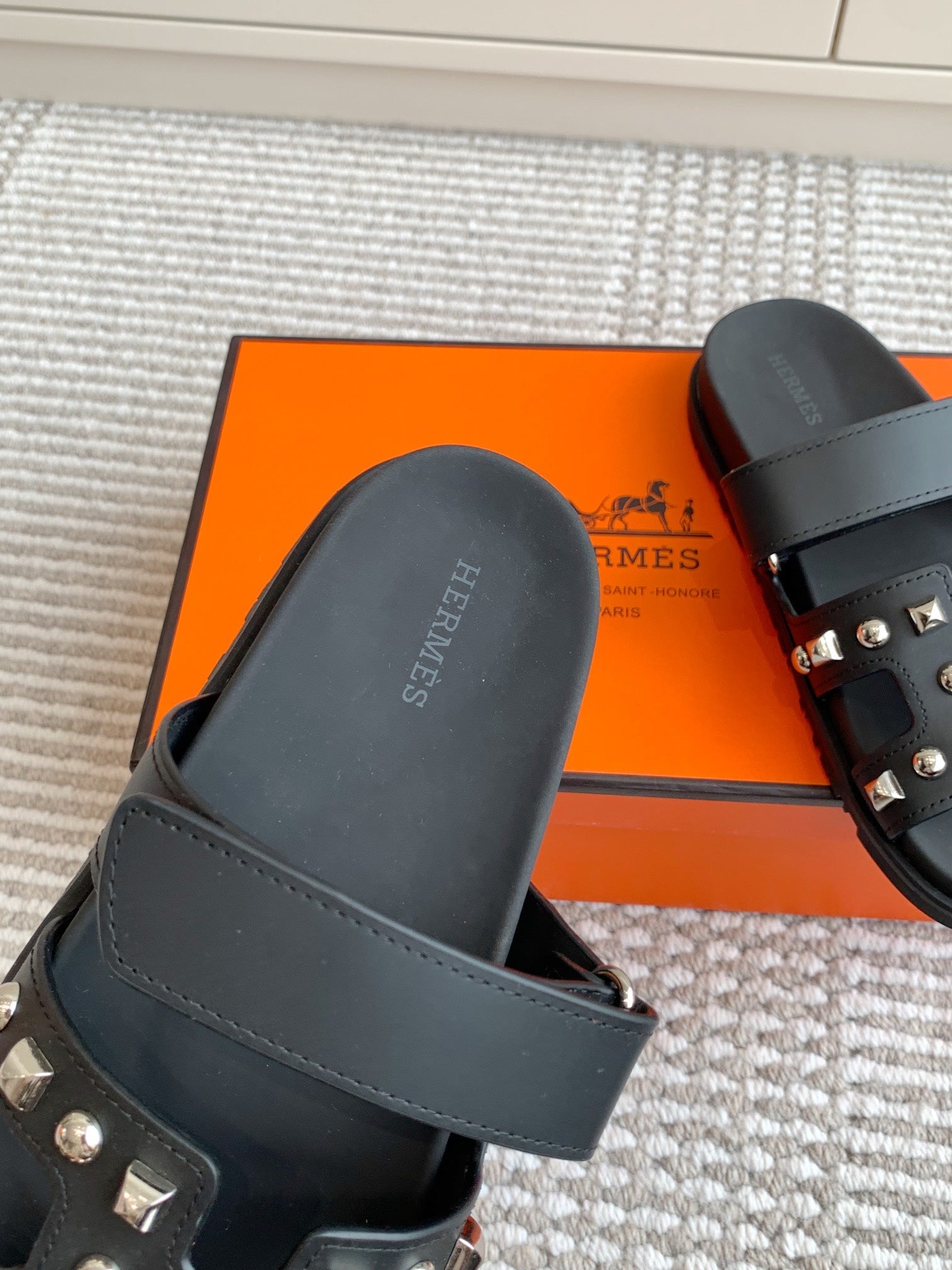 Hermes 2026 Chypre Sandal With Studs Black Cowhide 982194