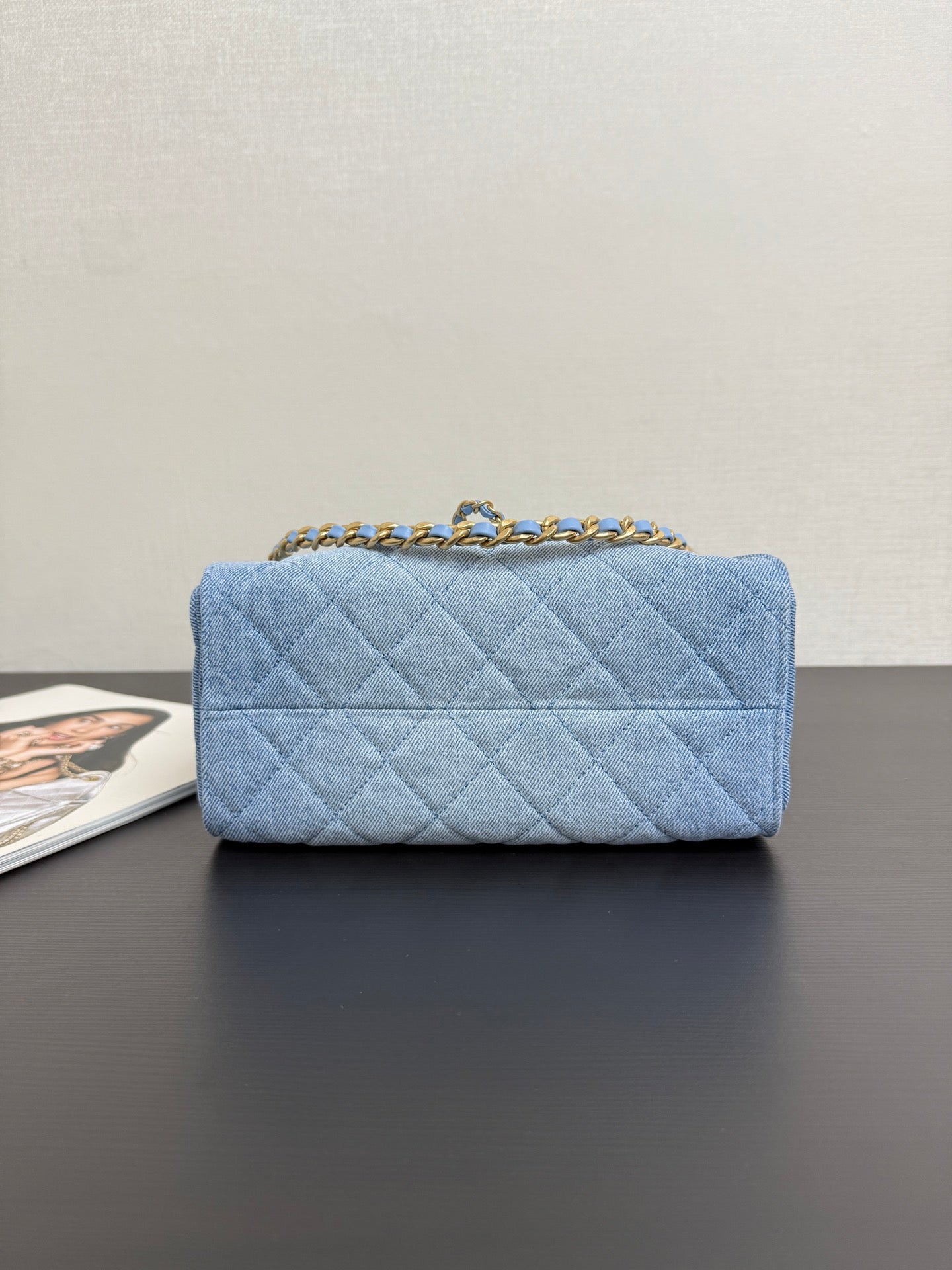 Chanel 25 Hobo Bag 22cm Blue Denim