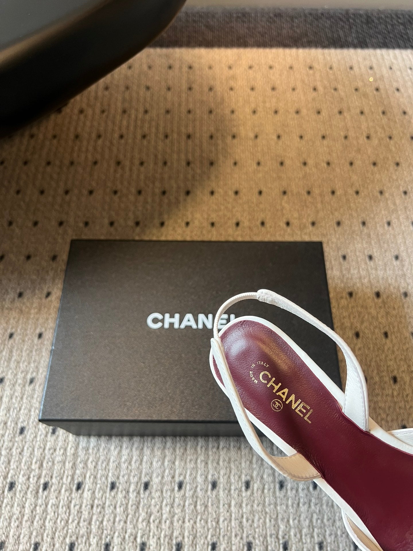 Chanel 2026 Square Toe Slingback 50mm White Gold Leather 719382