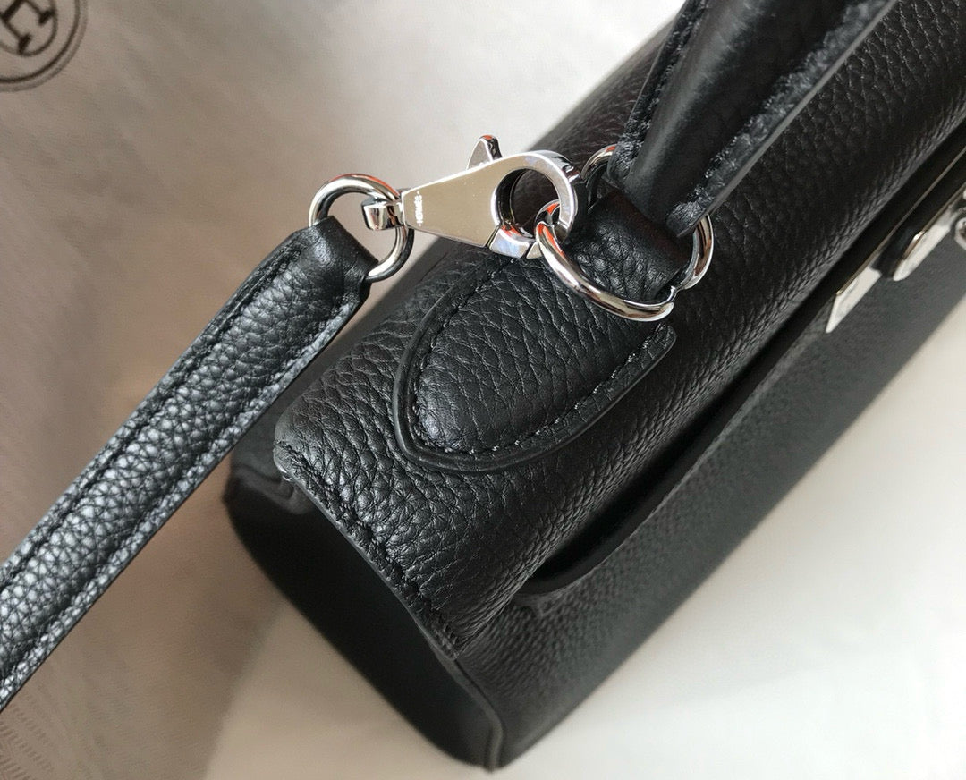 HM KELLY BLACK TOGO LEATHER  SILVER HARDWARE