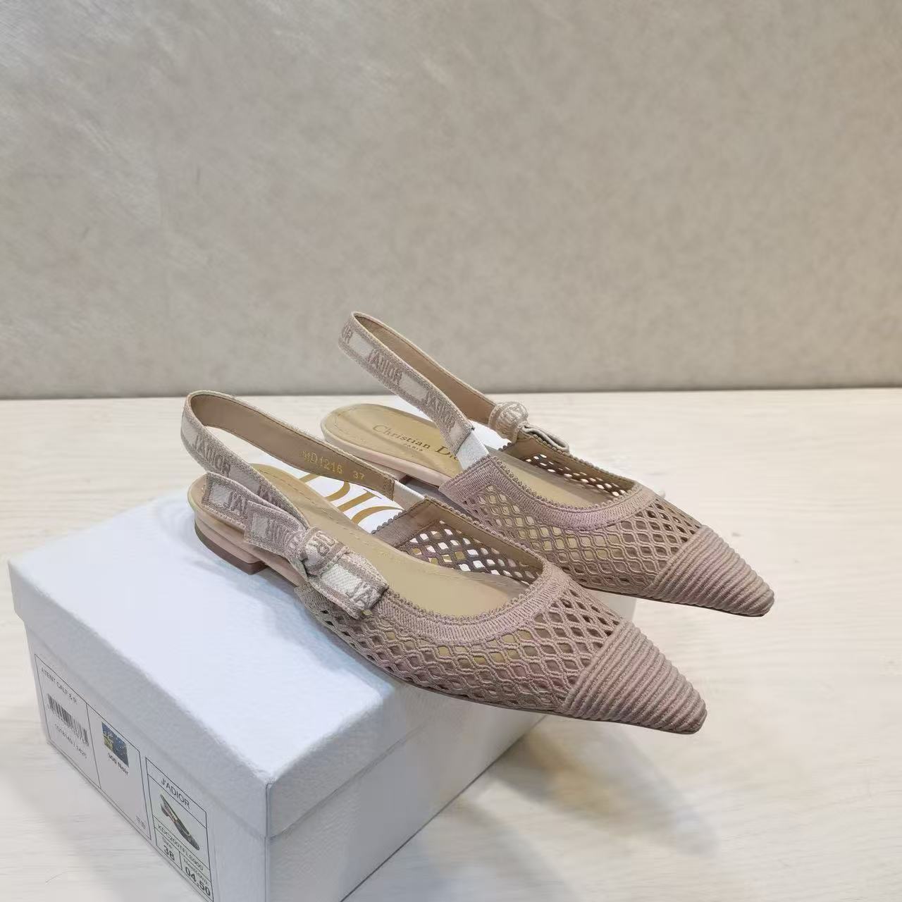 CD 25 J'Adior Slingback Heel Mesh and Leather 237890