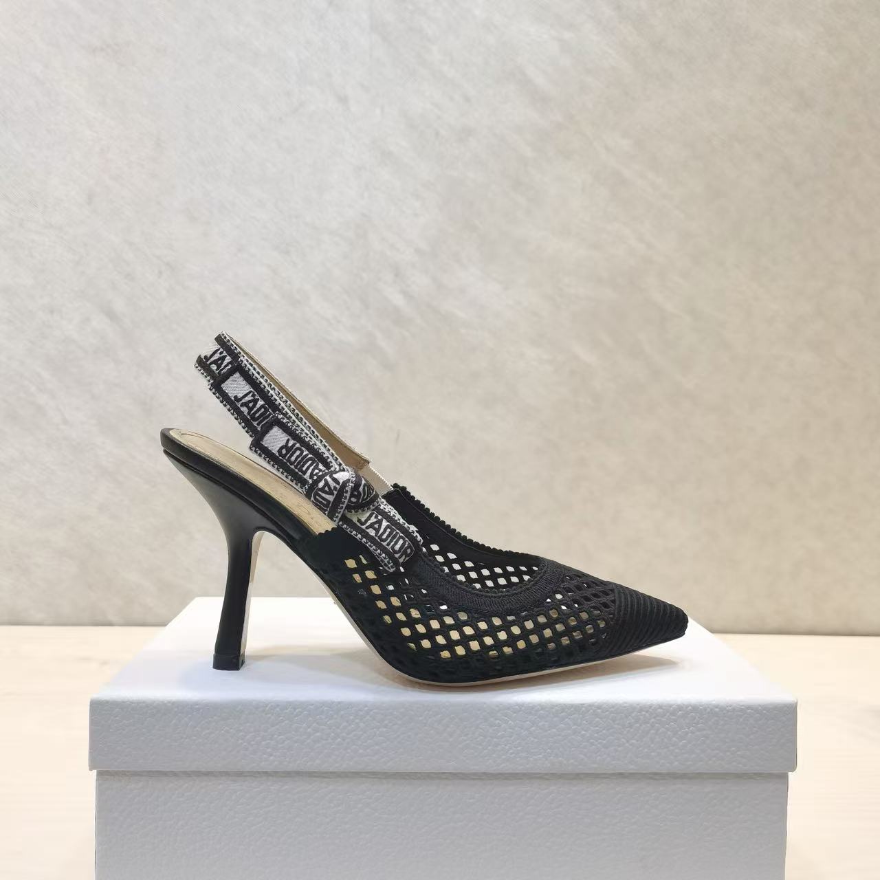 CD 25 J'Adior Slingback Heel Mesh and Leather 237890