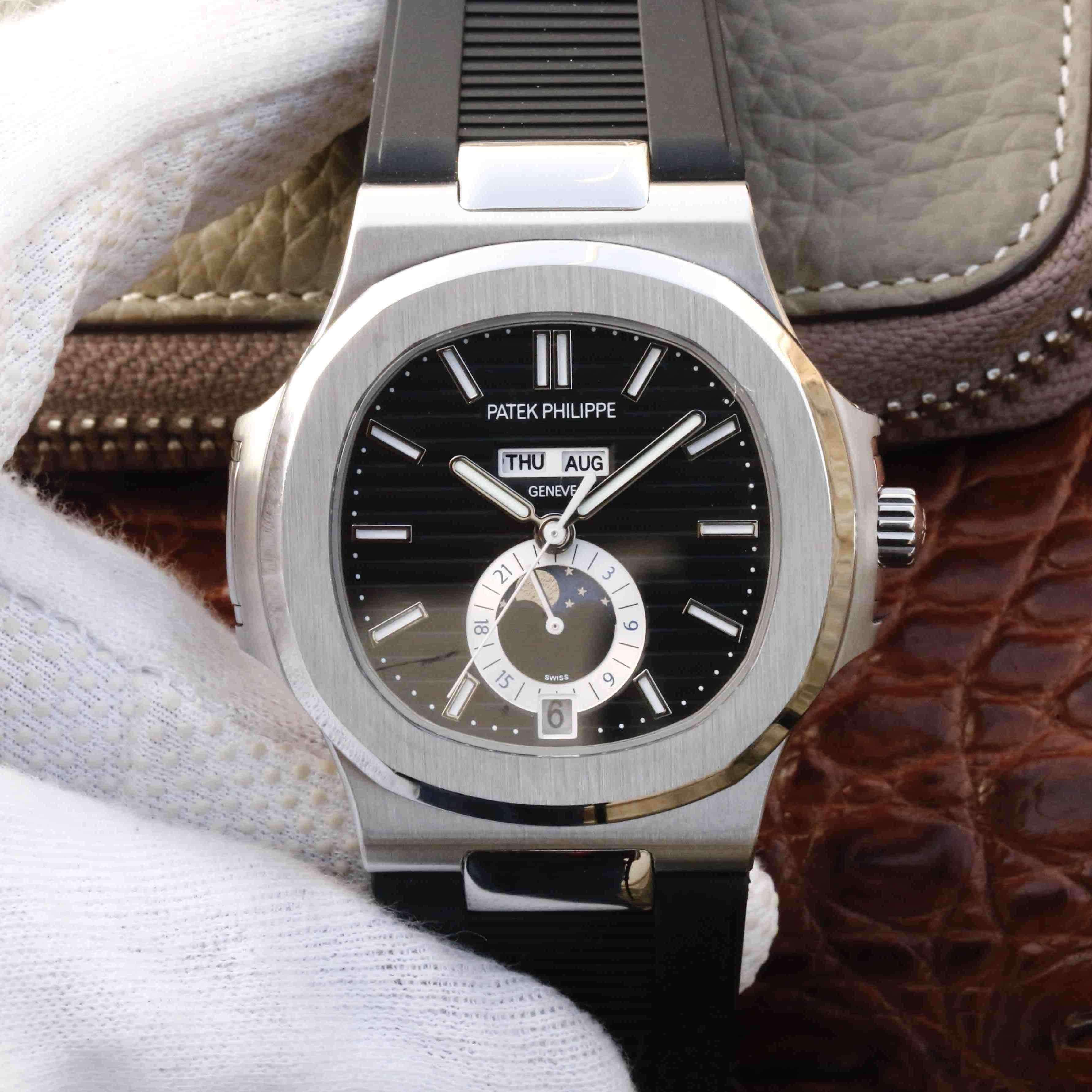 PATEK ANNUAL CALENDAR MOONPHASE BLACK DIAL