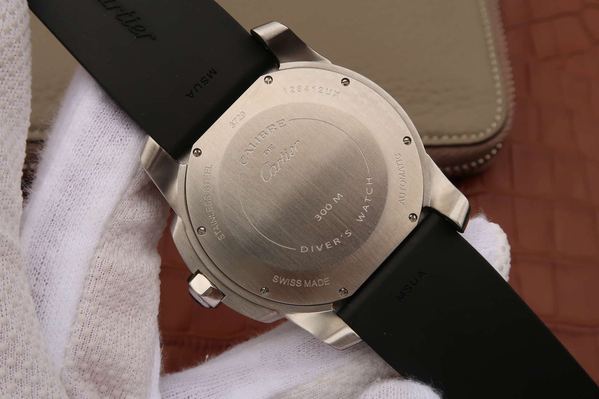 CALIBRE DIVER 42 AUTOMATIC STEEL CASE BLACK DIAL