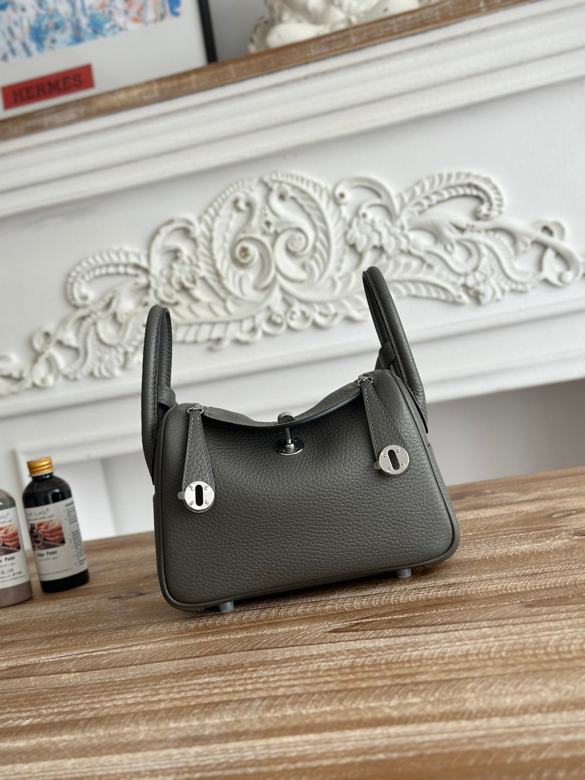 High-end Hermes 2026 Lindy Bag 19cm Togo Leather 3