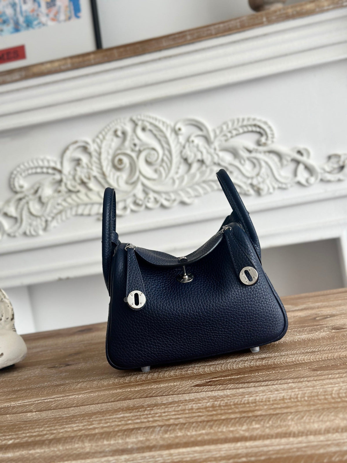 High-end Hermes 2026 Lindy Bag 19cm Togo Leather 3