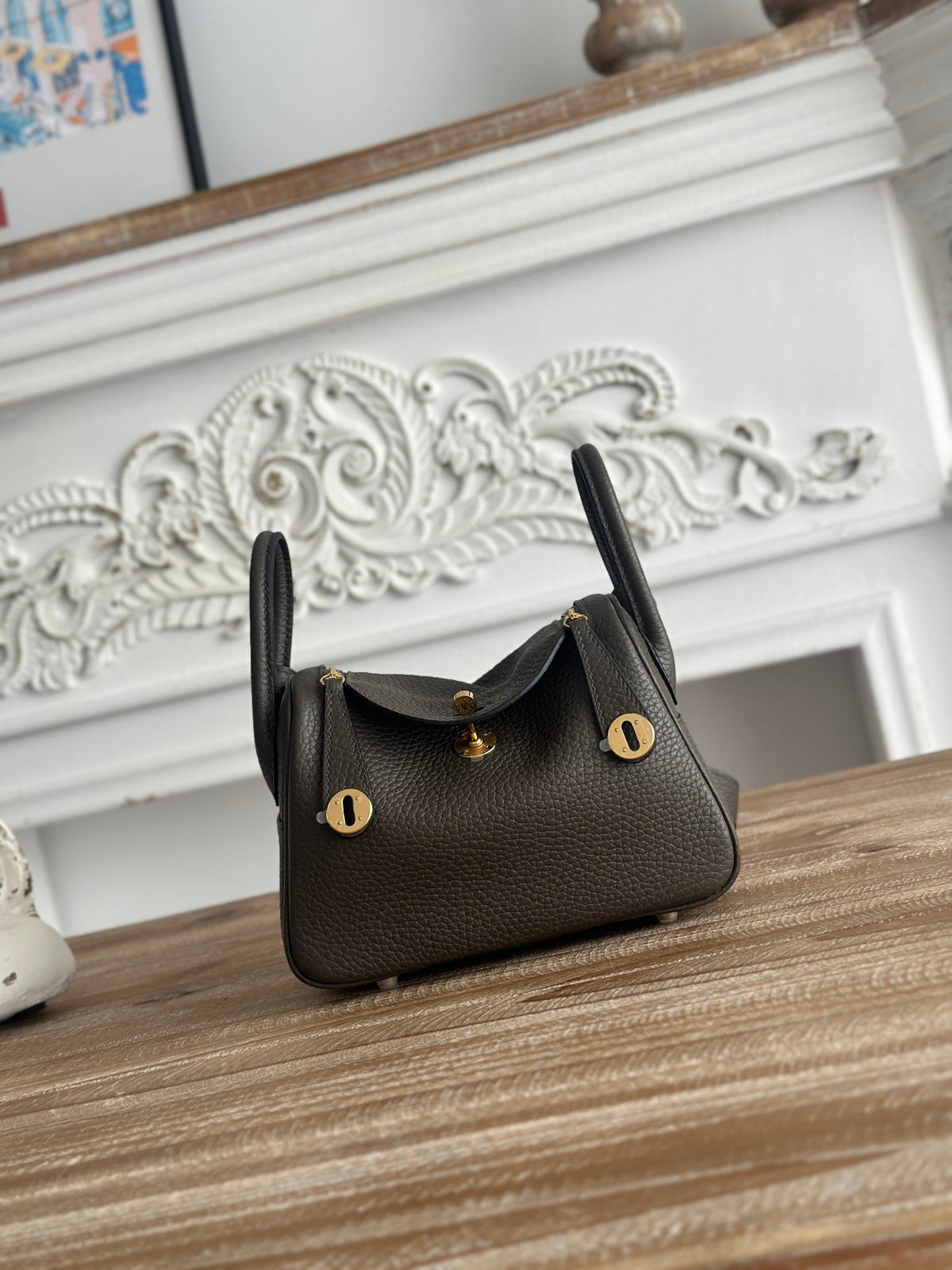 High-end Hermes 2026 Lindy Bag 19cm Togo Leather 3