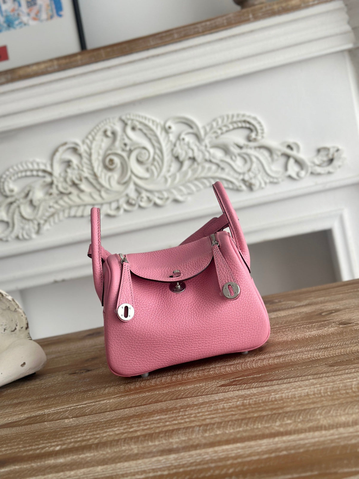 High-end Hermes 2026 Lindy Bag 19cm Togo Leather 2