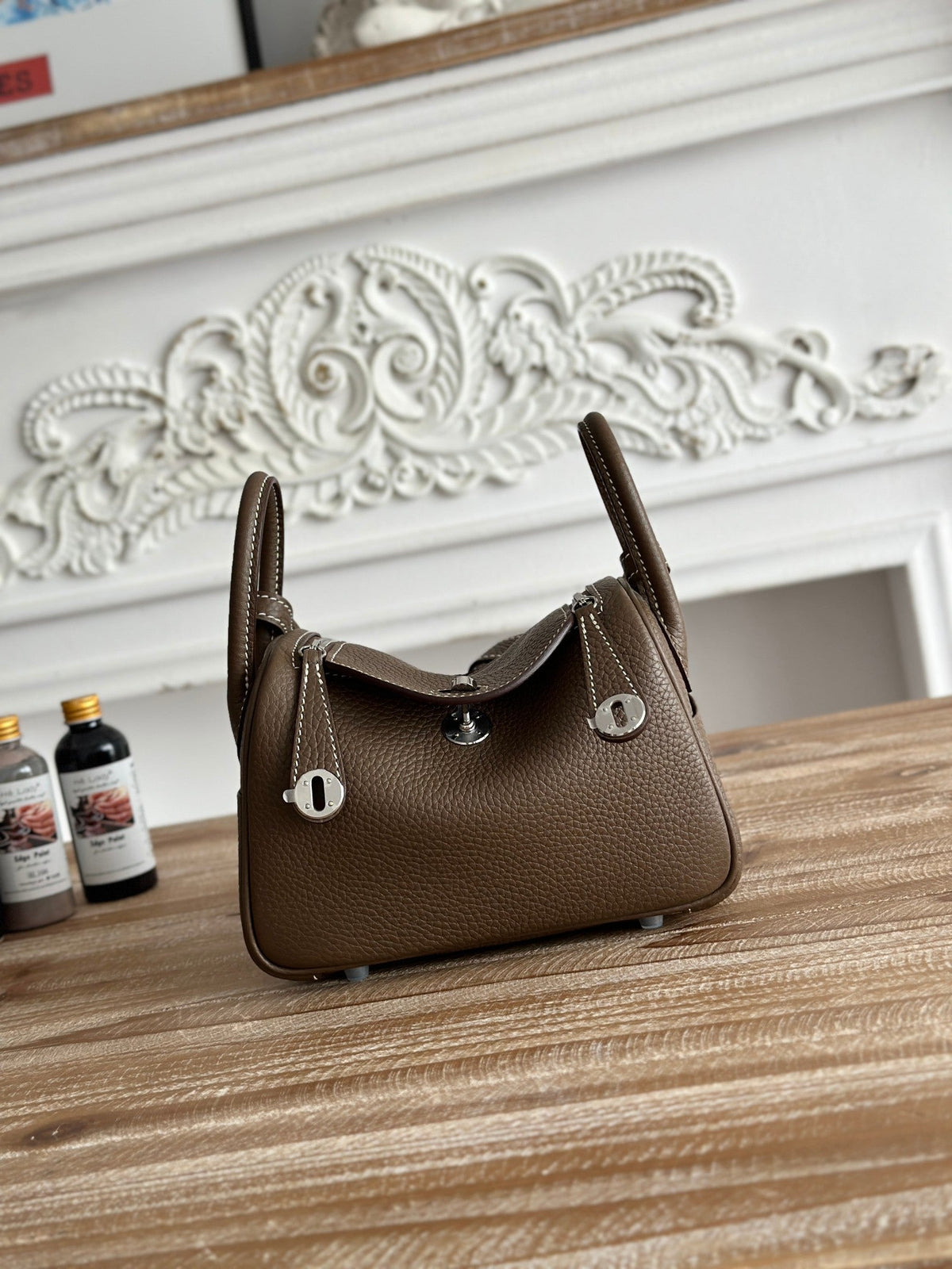 High-end Hermes 2026 Lindy Bag 19cm Togo Leather 2